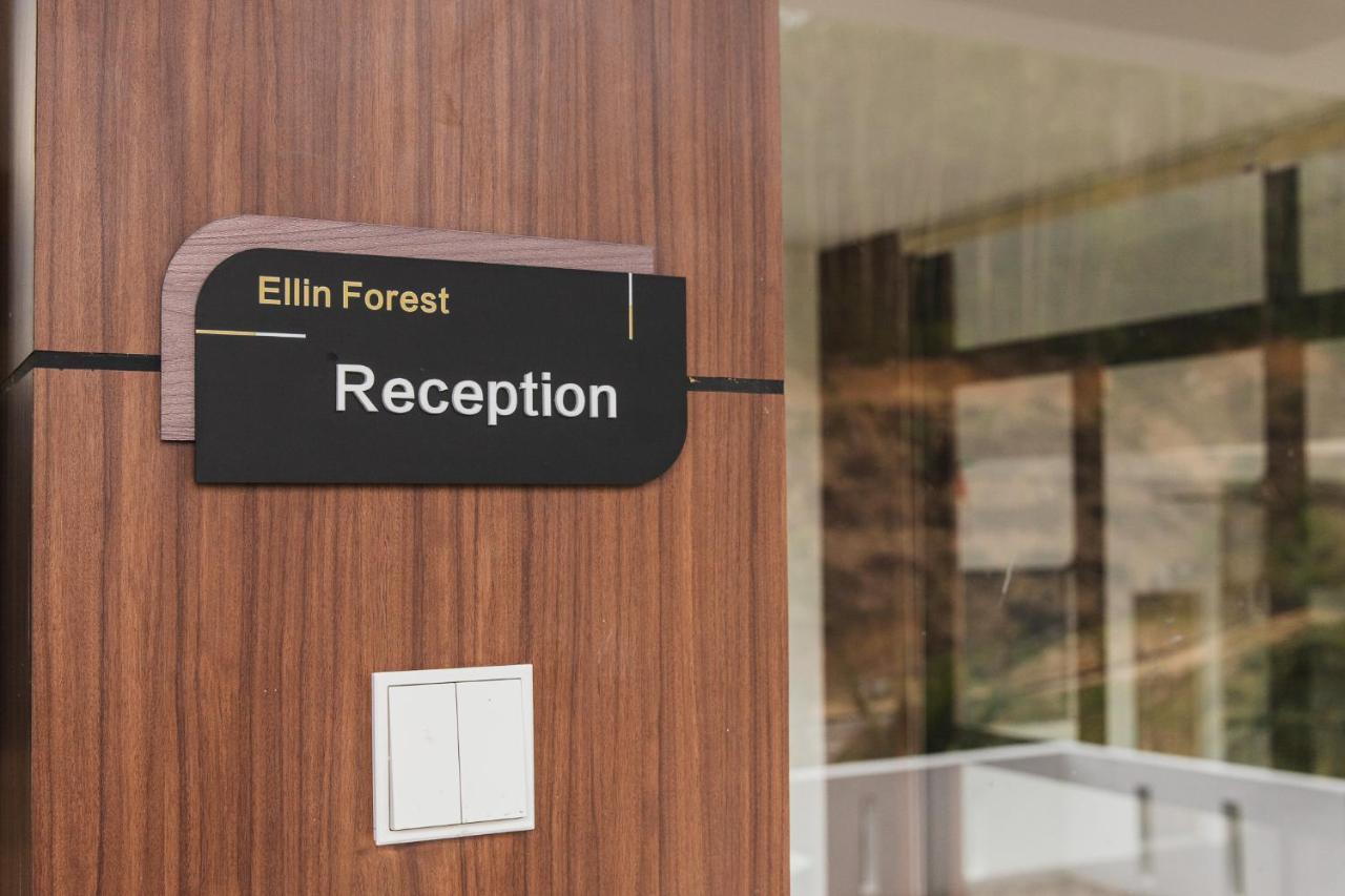 Ellin Forest Karaoke & Pool Resort Bukit Tinggi Bentong Buitenkant foto